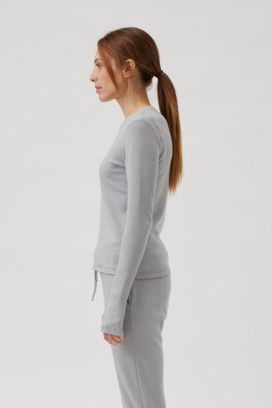Classic T-shirt blouse detail at wrist - 1168 Light grey