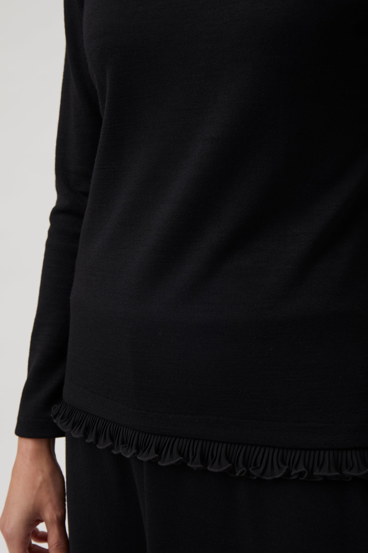 Long sleeve blouse with chiffon - Black