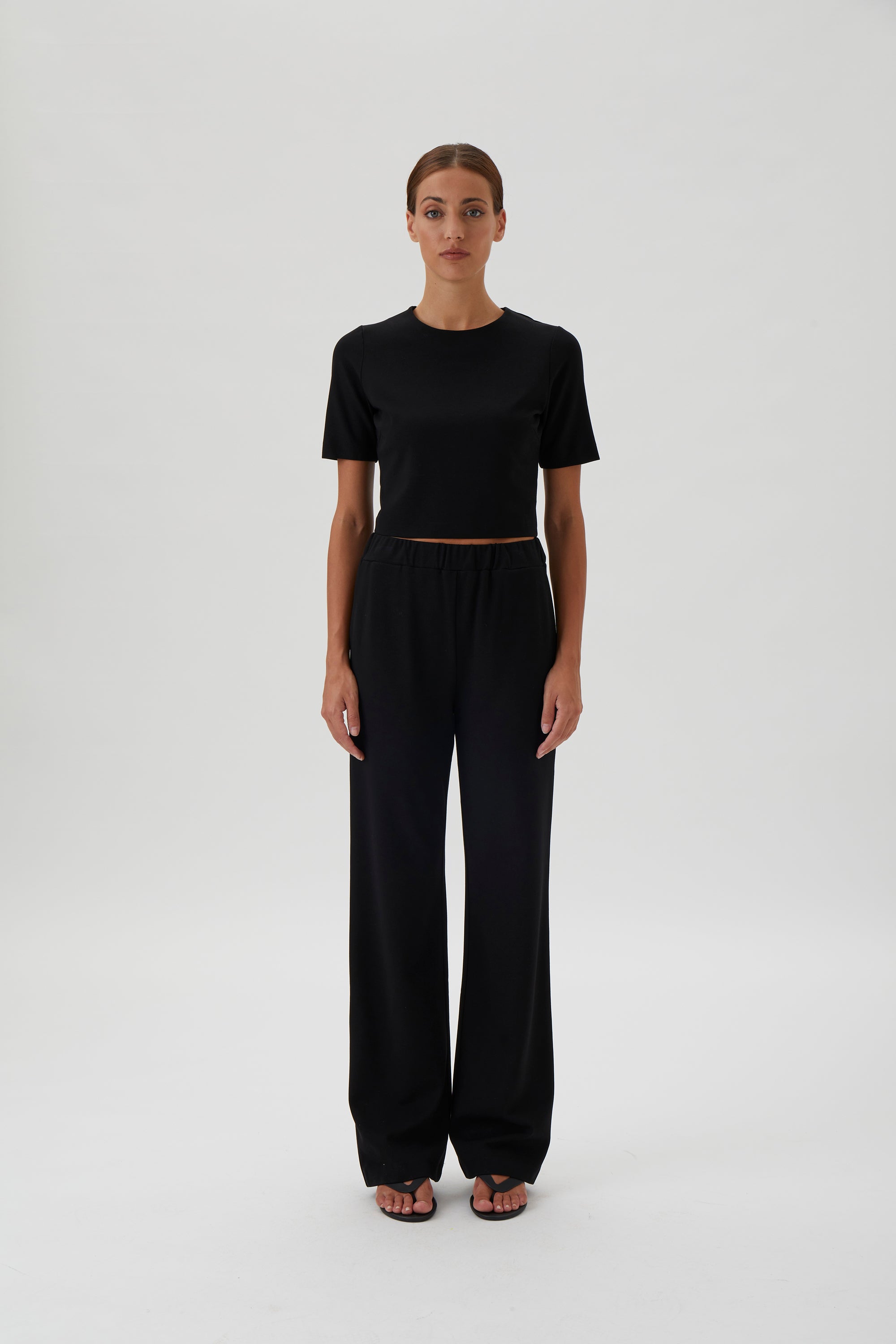 Relaxed Wide-Leg Trousers - Black