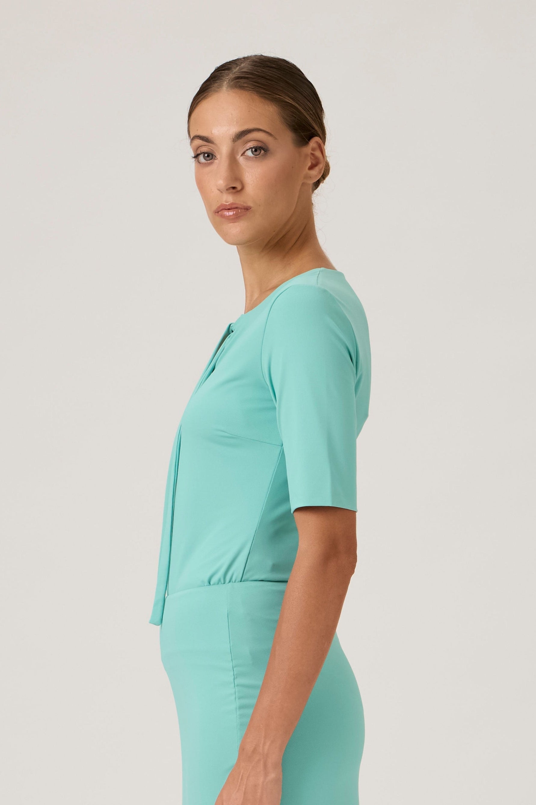 Tie-Neck blouse with ribbon and short sleeves, Verde
