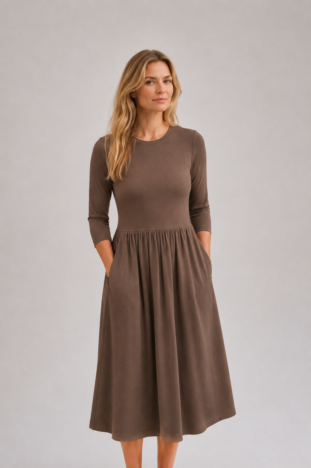 T-Shirt Dress with Pleated Skirt in NILO Jersey – Cioccolato| Elise Gug (Kopi)
