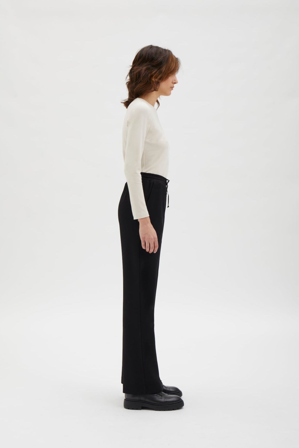 Relaxed Wide-Leg Trousers - Black