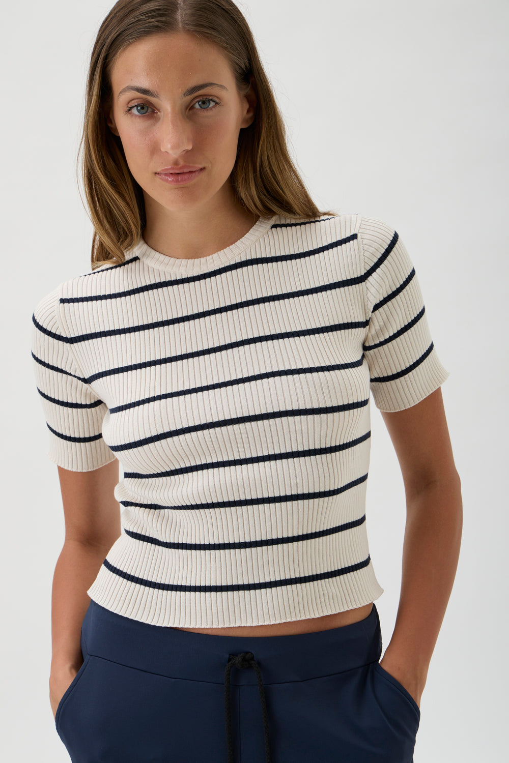 A fitted short-sleeved sweater - Agusta 7068SL Navy Stripes
