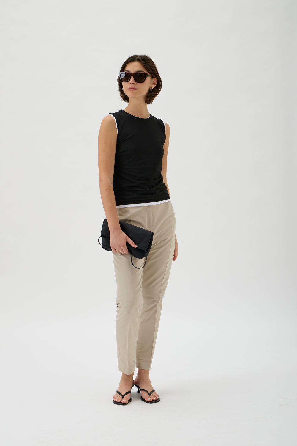 Classic Tapered Pants – 473 Canguro 473 Beige