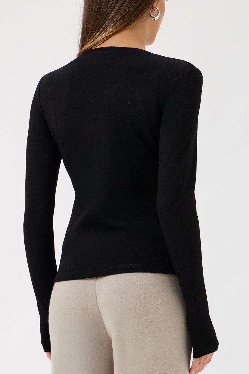 Classic T-shirt blouse detail at wrist - 1168 Black