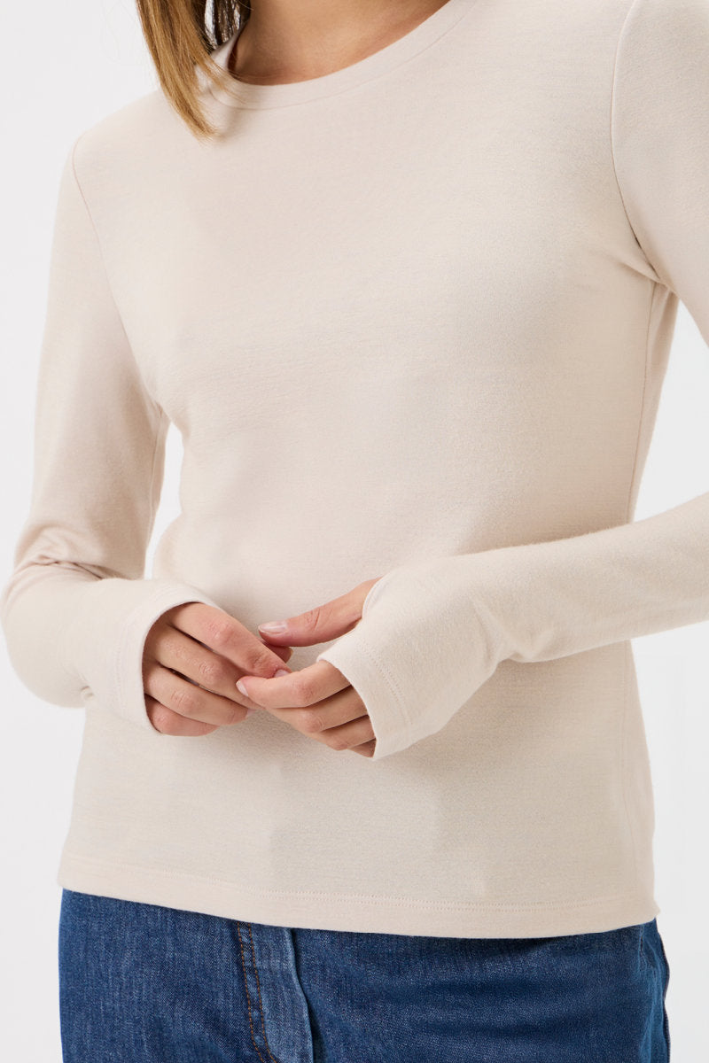 Classic T-shirt blouse detail at wrist - 1168 Cream