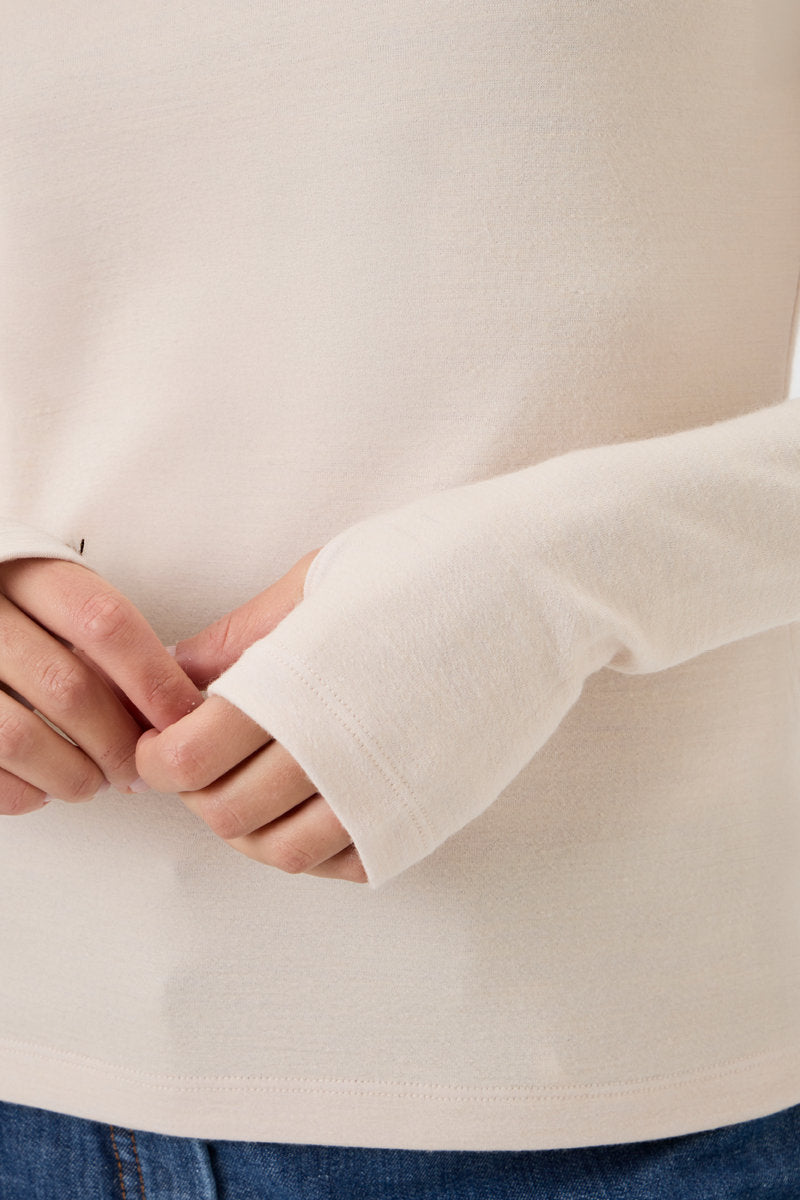 Classic T-shirt blouse detail at wrist - 1168 Cream