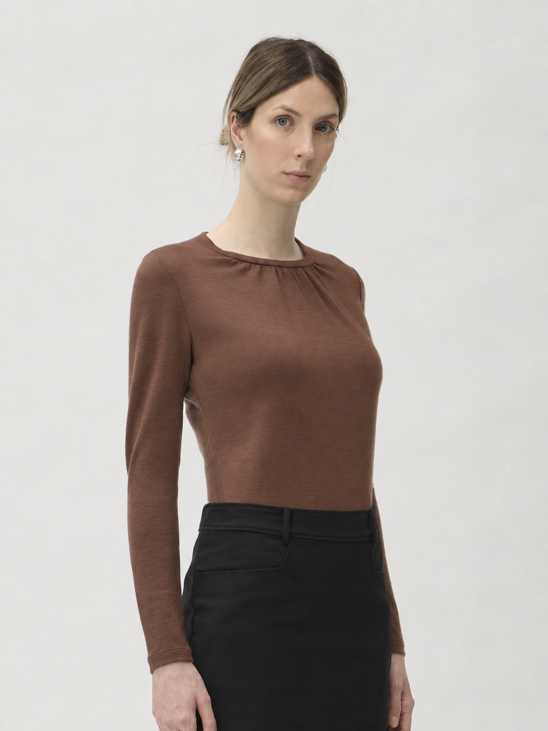 Blouse Wrinkled Neckline in Darfo – 1200 Ambra