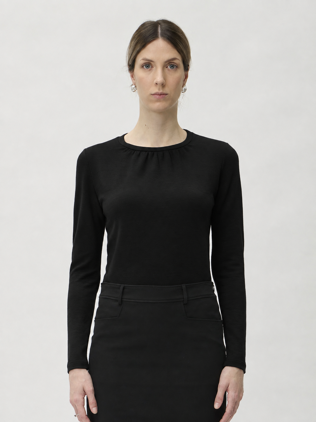 Blouse Wrinkled Neckline in Darfo – 1200 Black