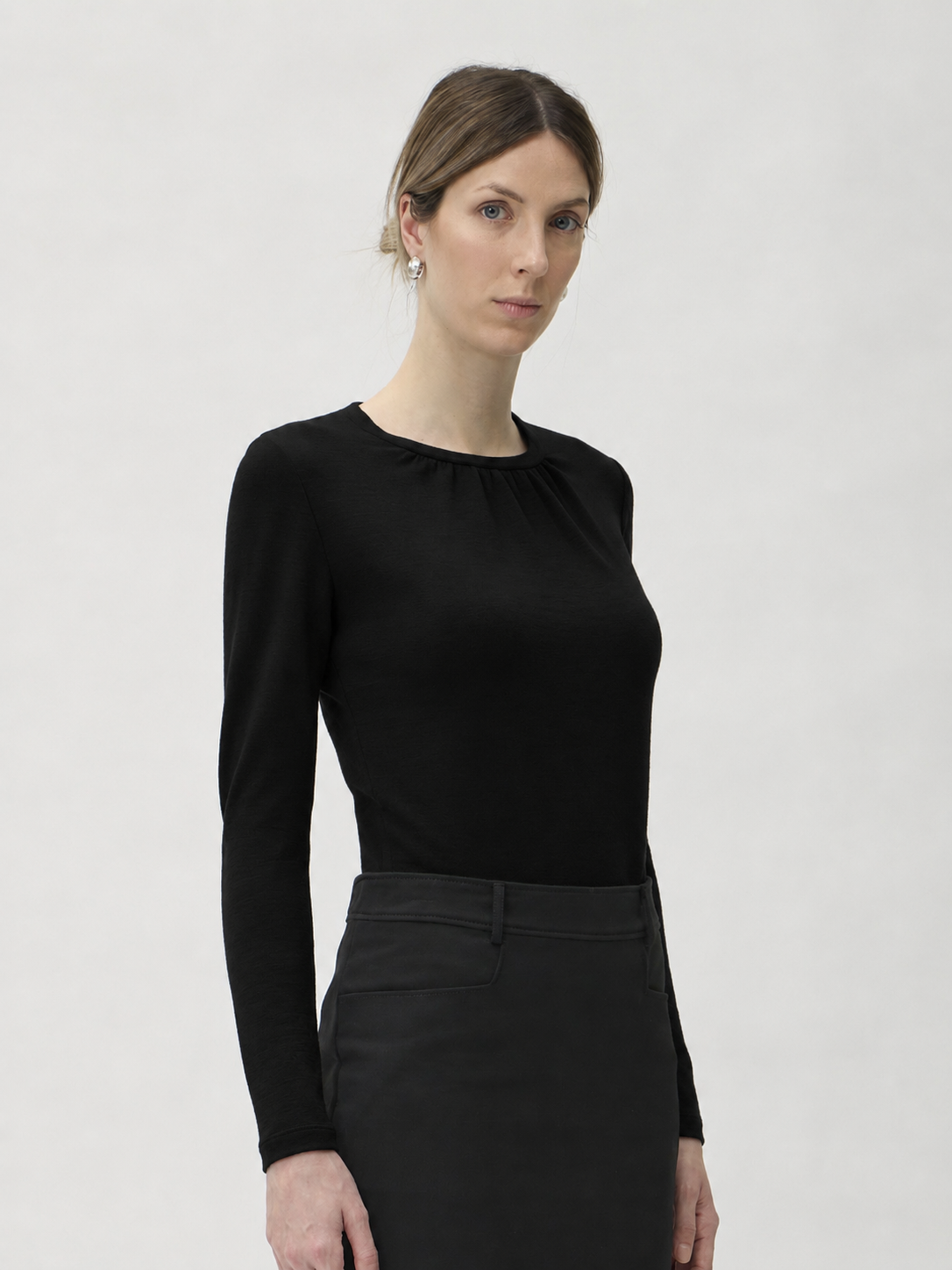 Blouse Wrinkled Neckline in Darfo – 1200 Black