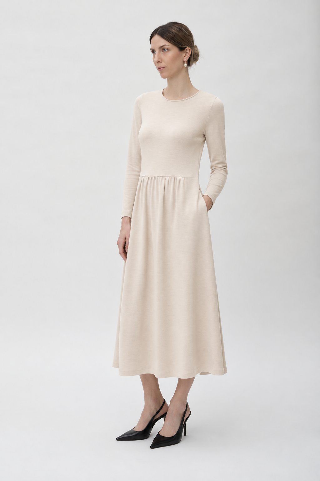 Dress Long Wrinkled at Waist in Darfo – 9483 Cream
