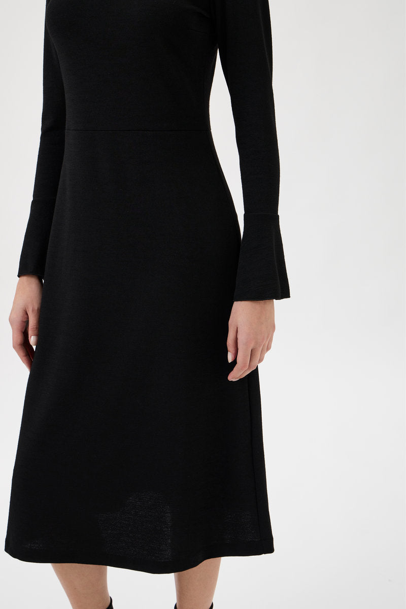 Dress With Flared Bottom Sleeve - 9504 Black