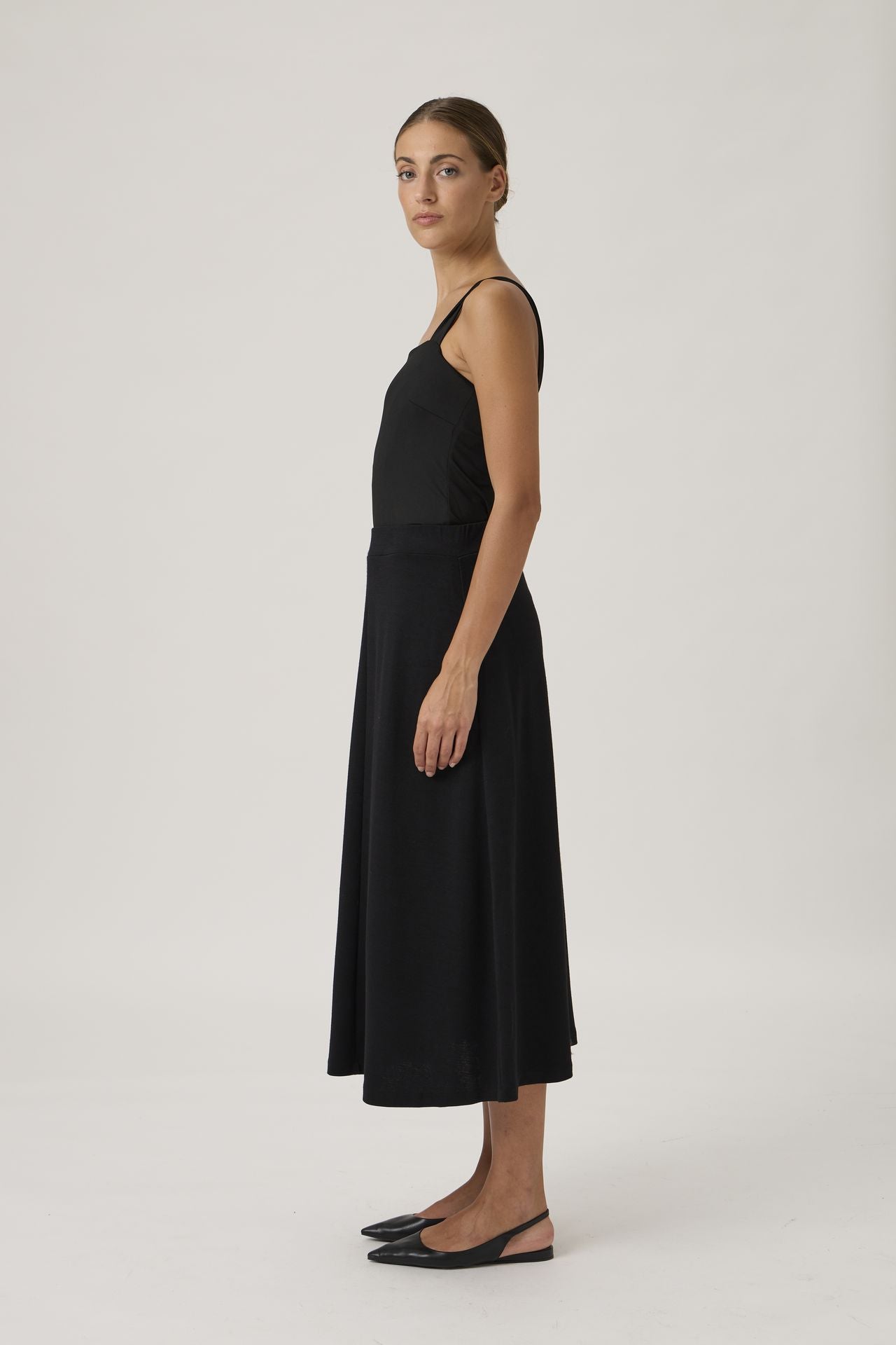 Medium Length Wide Flared Skirt - 3348 Black