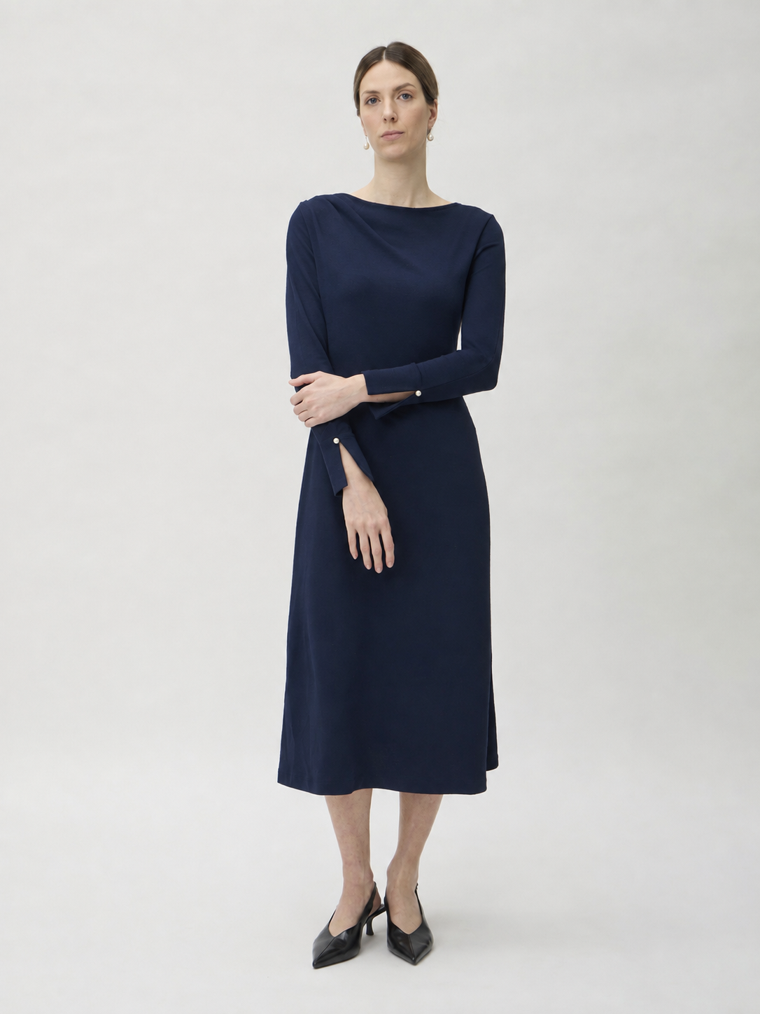 Dress Pleated Shoulder in Darfo – 9523 Blue