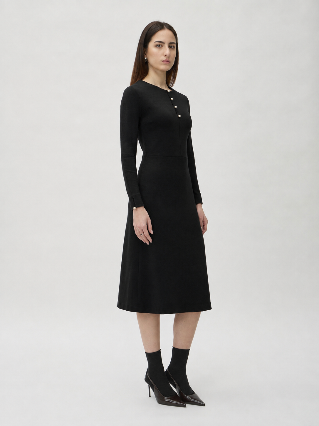 Dress with Pearl Buttons Front in Darfo – 9525 Black