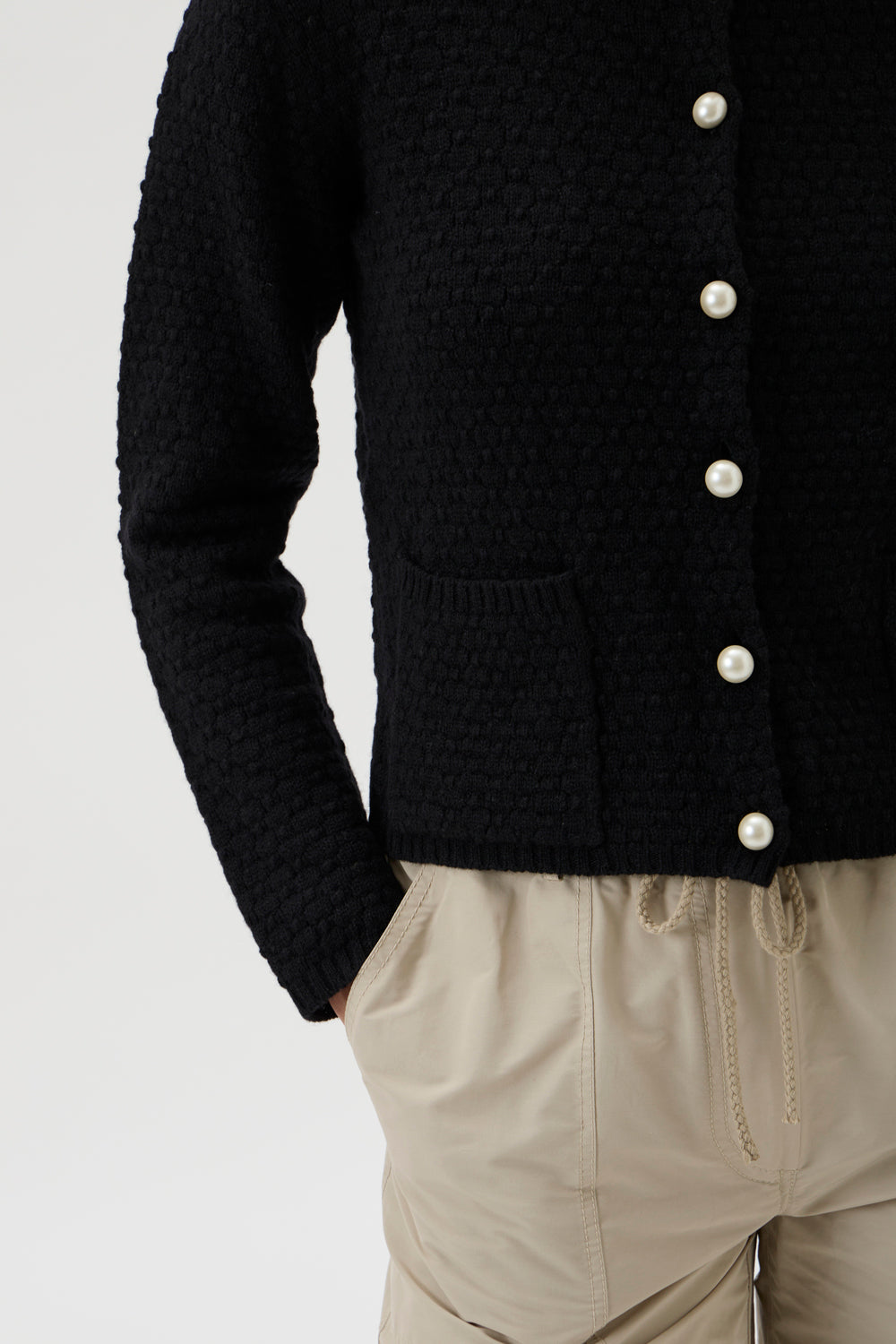 Classic cardigan in soft jacquard pattern pearl buttons - Matis 7082 Black