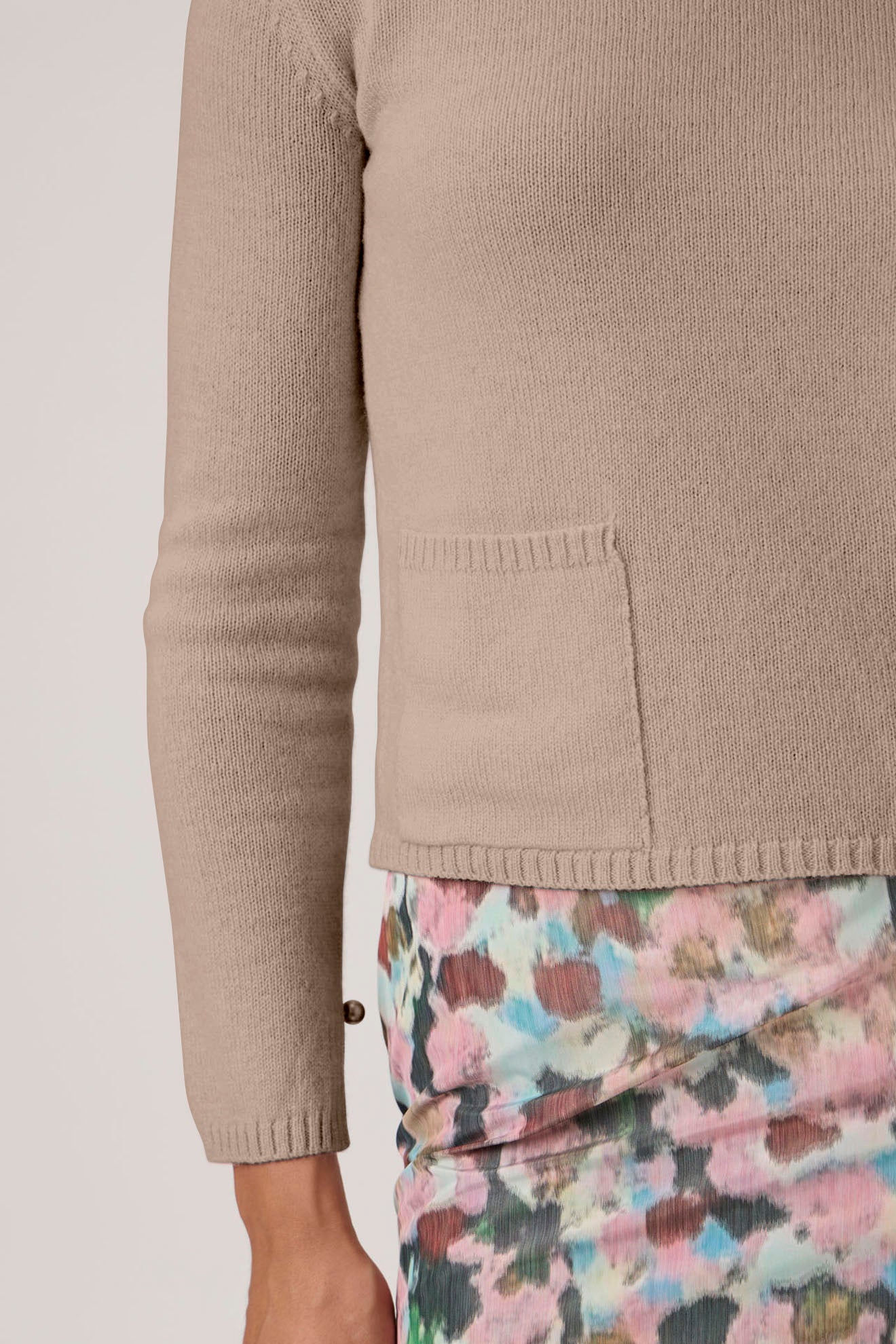 Soft Wool-Cashmere Sweater with Patch Pockets - 7067PT - Beige
