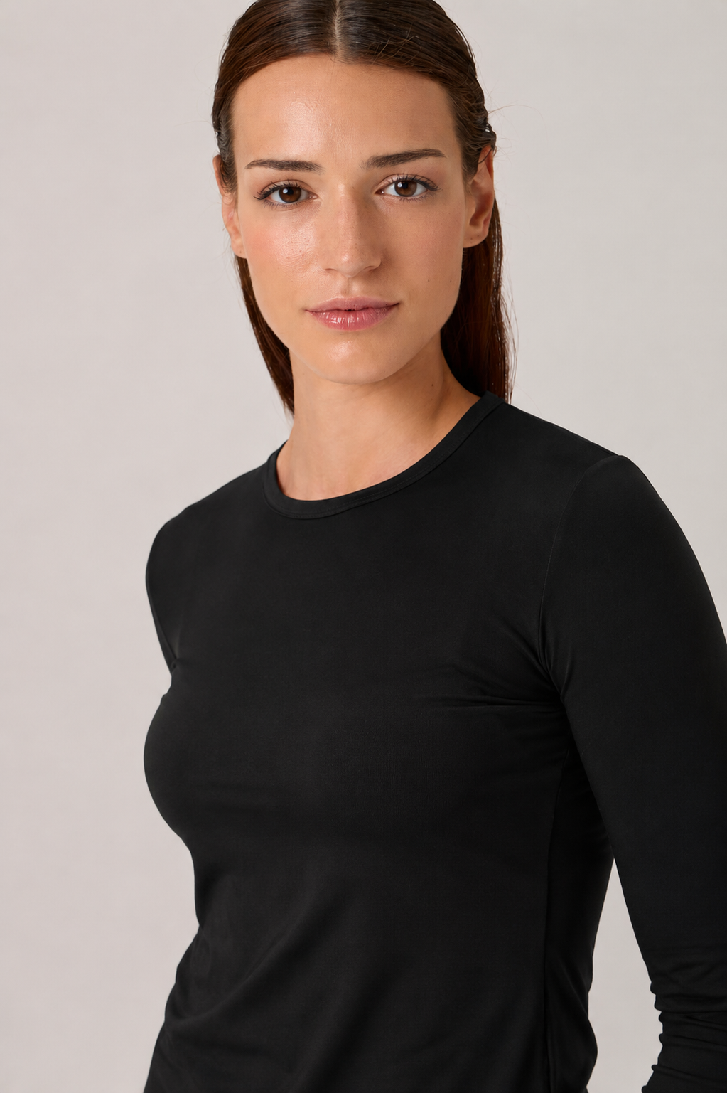 Long-Sleeve Fitted T-Shirt in Nair - 1002ML Black