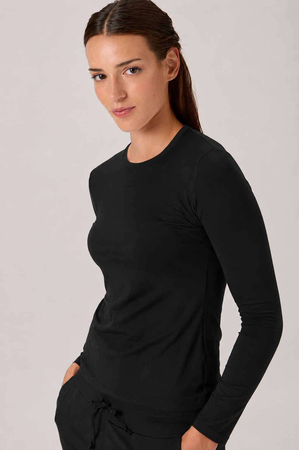 Long-Sleeve Fitted T-Shirt in Nair - 1002ML Black