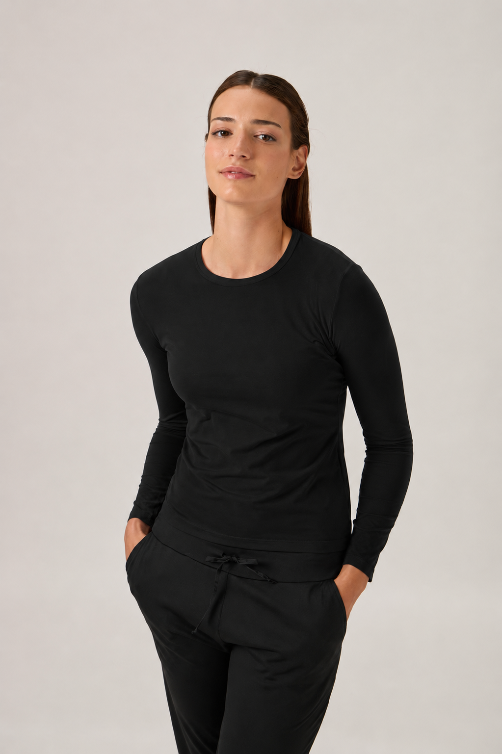 Long-Sleeve Fitted T-Shirt in Nair - 1002ML Black