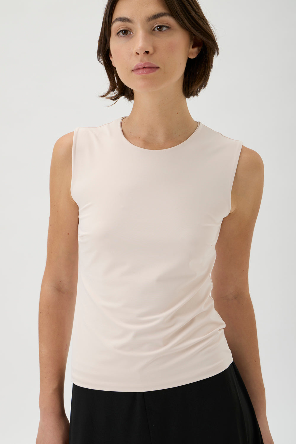 Short-Sleeve Fitted T-Shirt in Nilo - 1002 Cipria