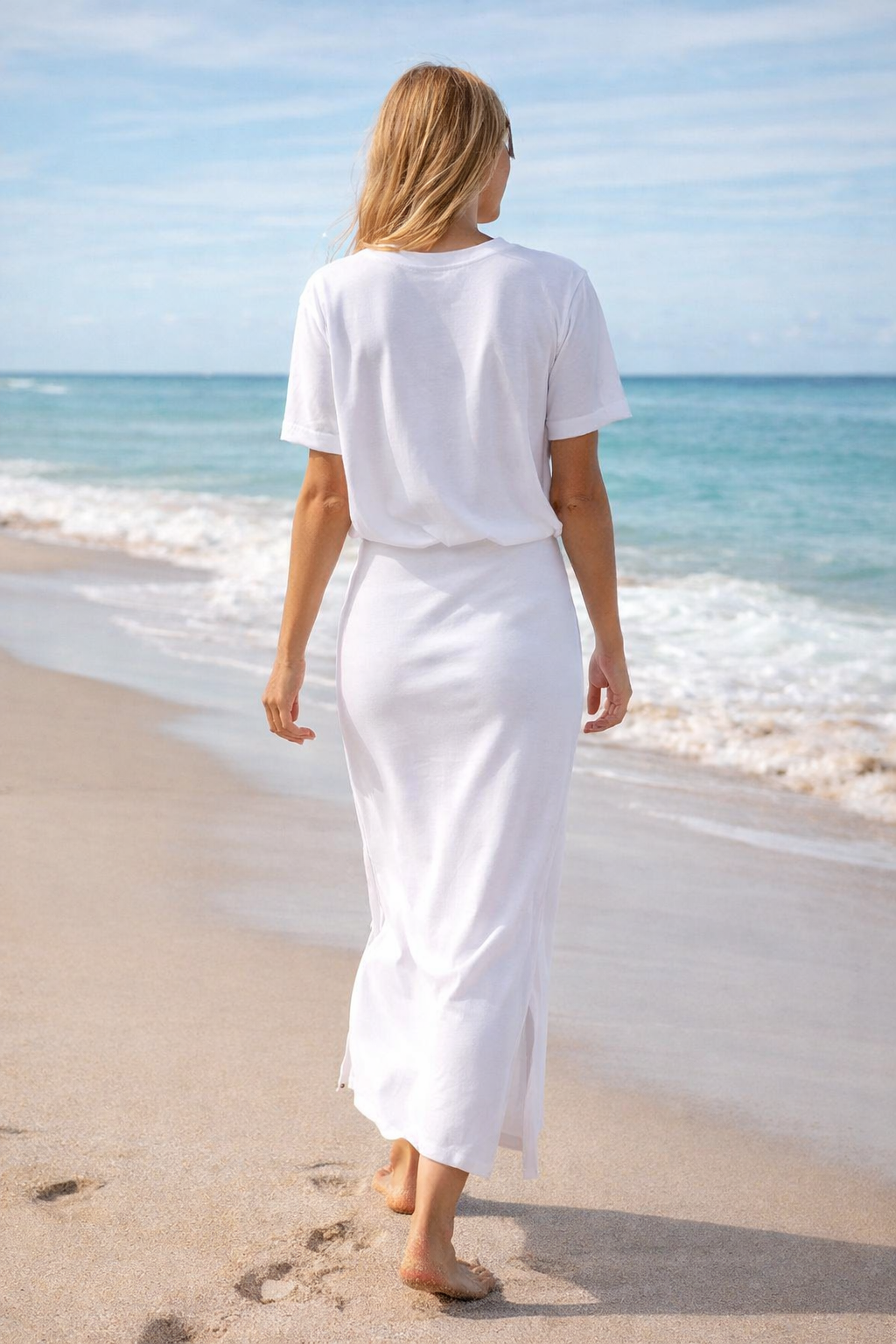 Oversized T-Shirt with Side Slits – Nair 1197 White