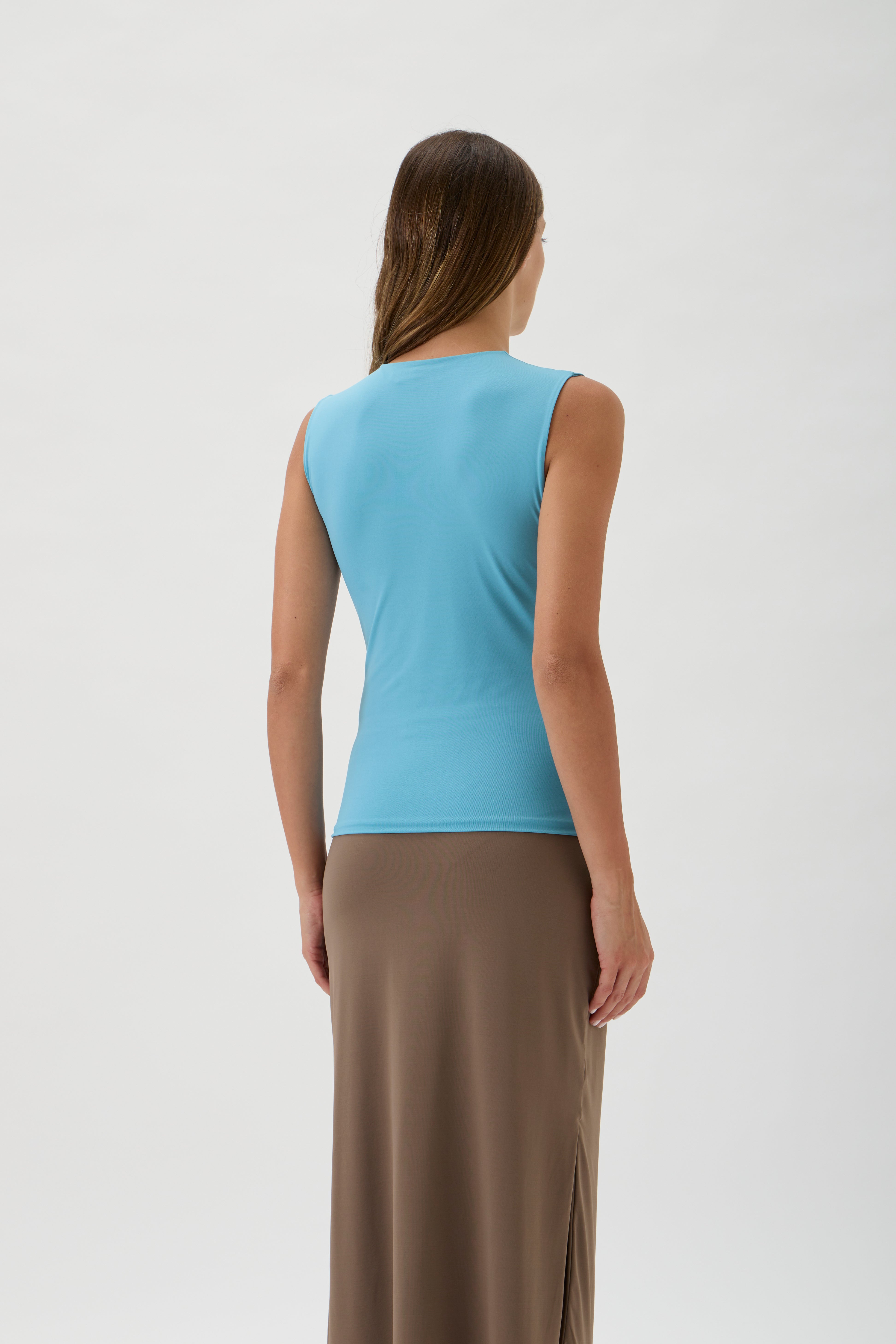 Refined Knee Length Skirt with Subtle Slit 3326M - Nocciola
