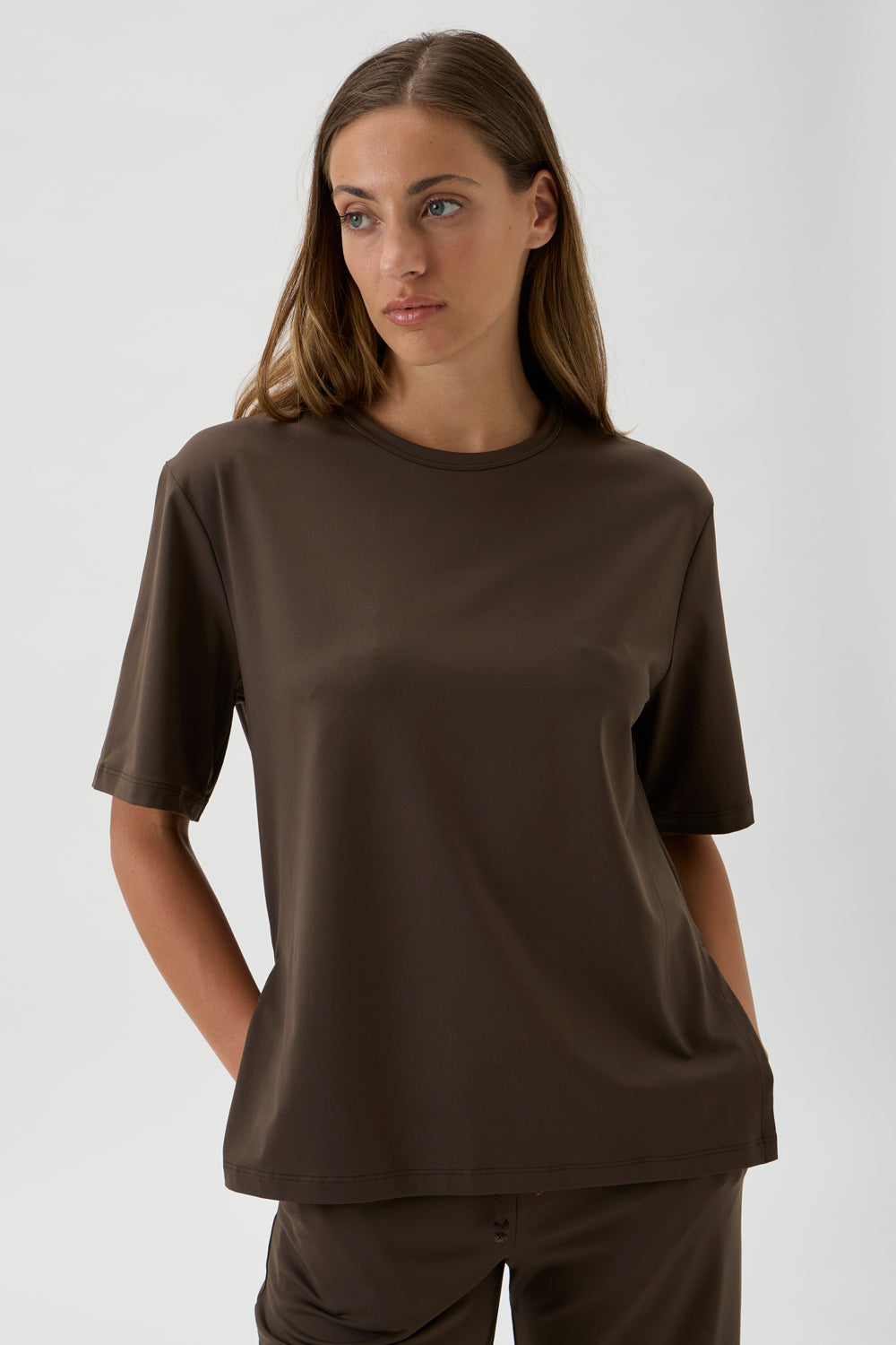 Oversized Cioccolato t-shirt with side slits – front view, ELISE GUG 1197