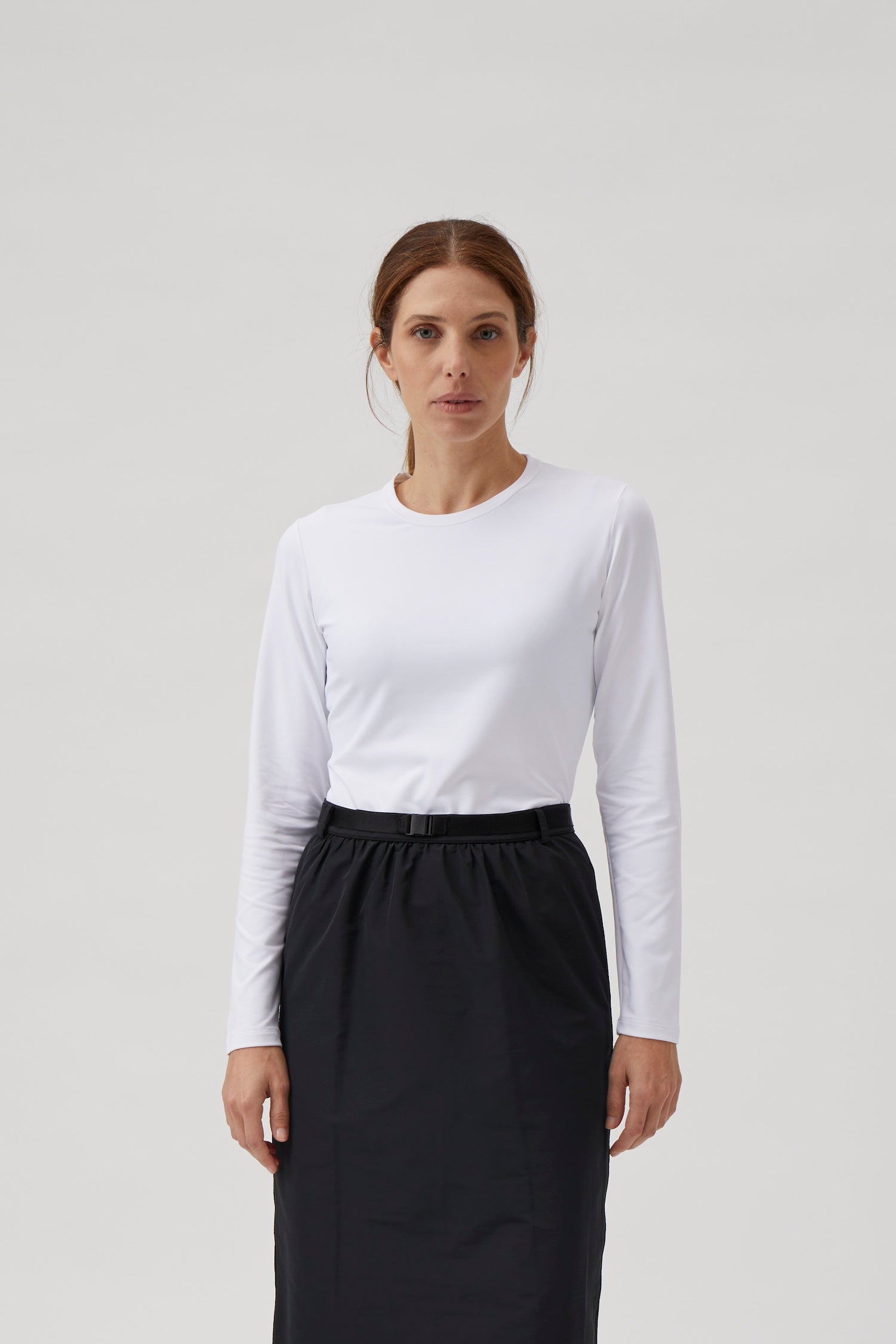 Long-Sleeve Fitted T-Shirt in Nair - White