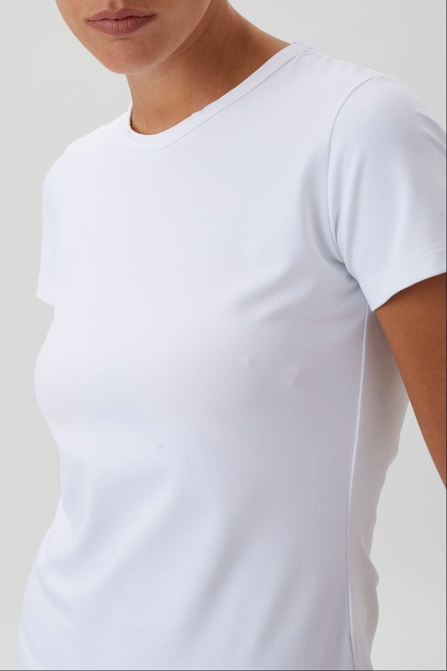 Short-Sleeve Fitted T-Shirt in Nair - White