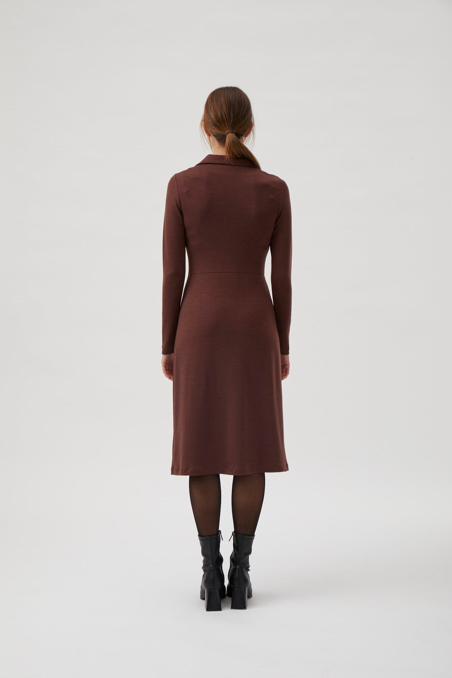 Long sleeve dress with v-neck - Castagne