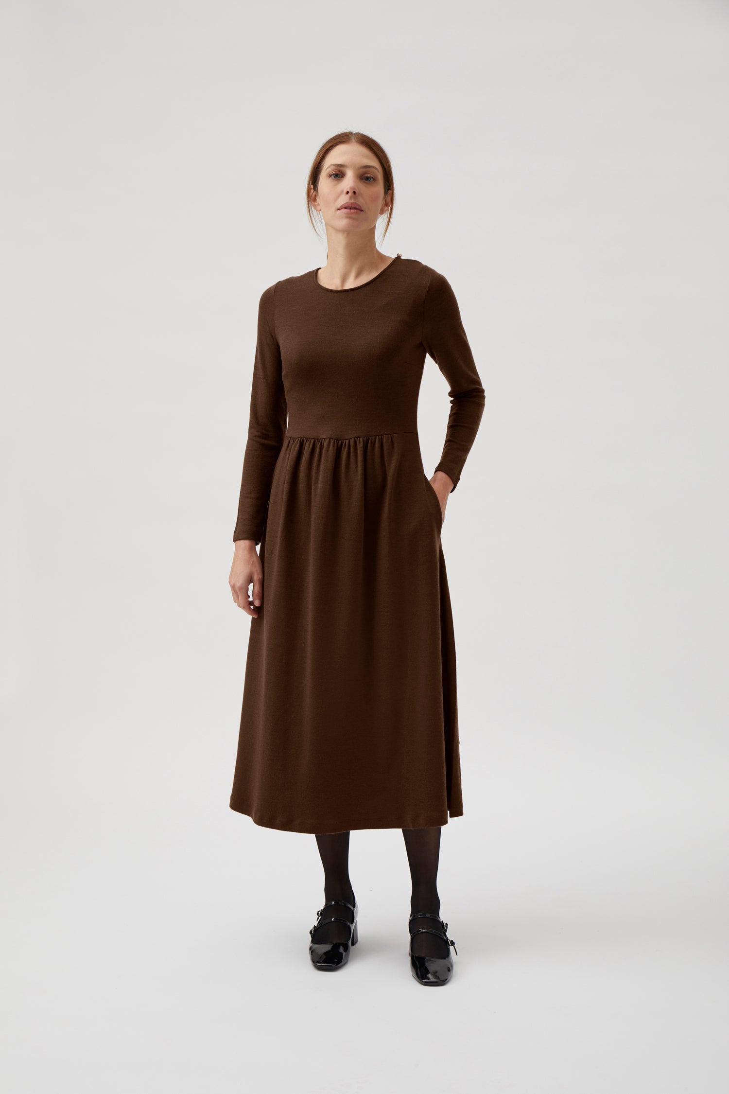 Classic Gug dress, long - Chocolate