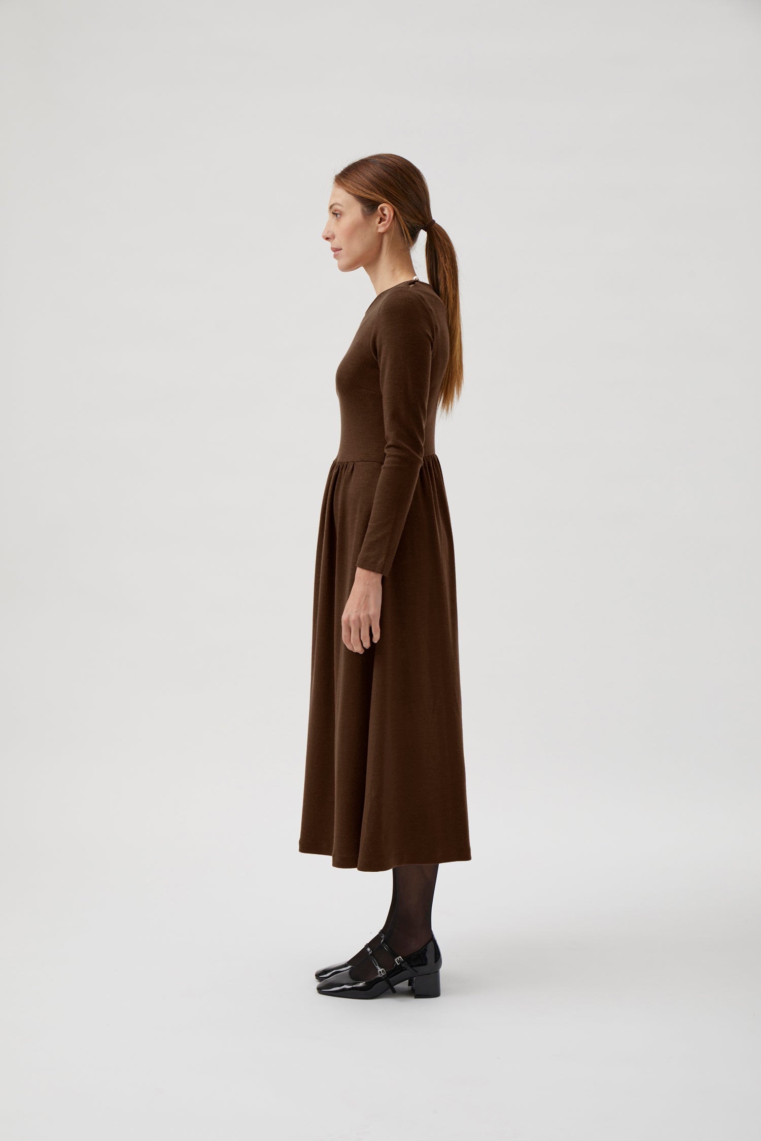 Classic Gug dress, long - Chocolate