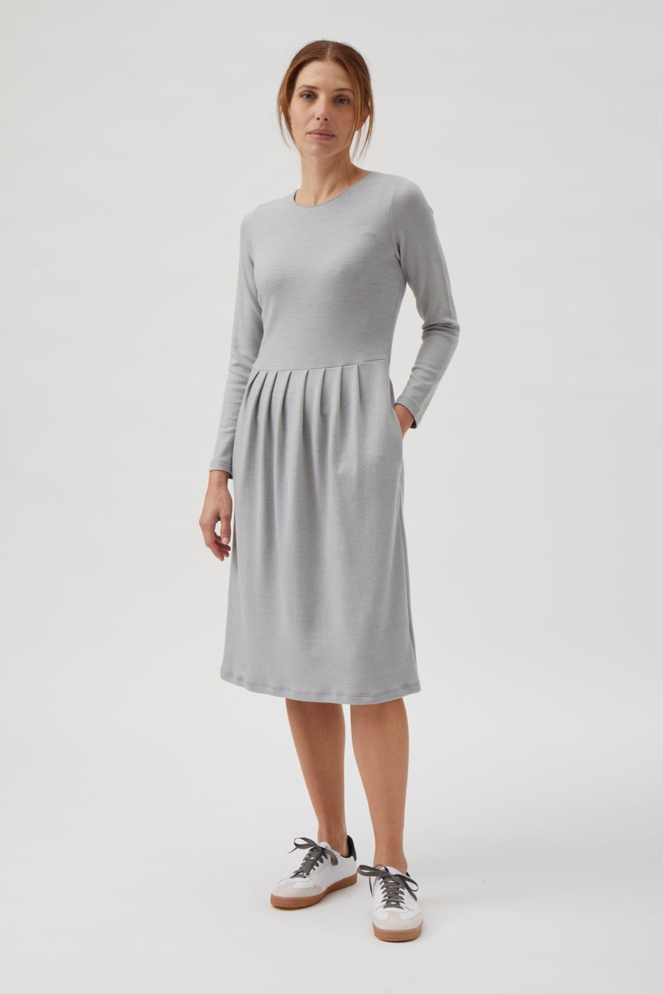 Classic Gug dress - 9486 Light grey