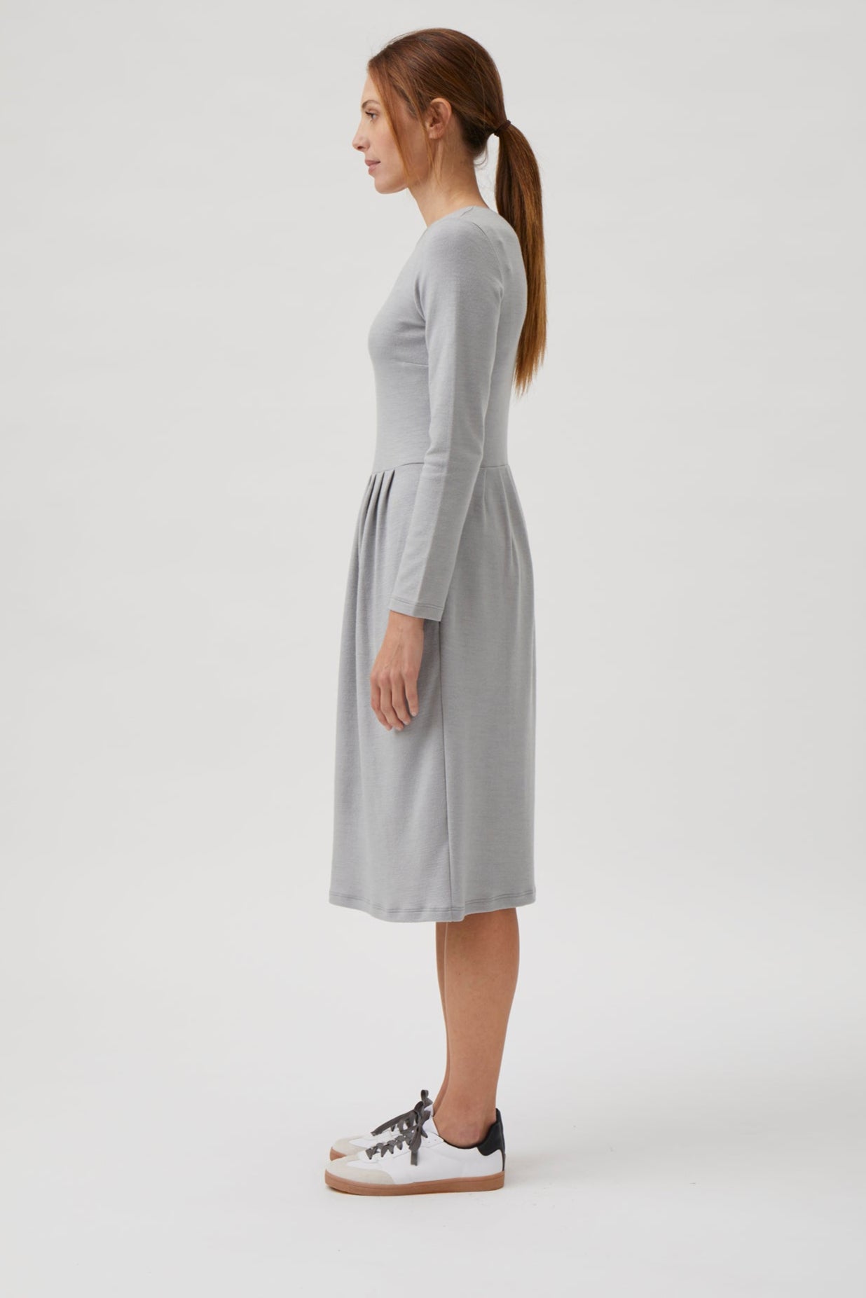 Classic Gug dress - 9486 Light grey