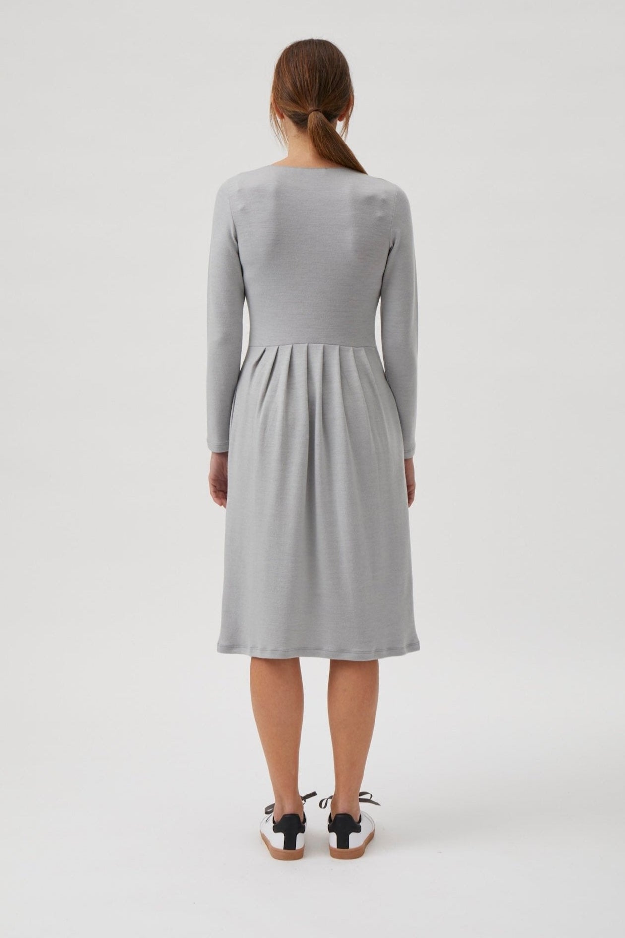 Classic Gug dress - 9486 Light grey