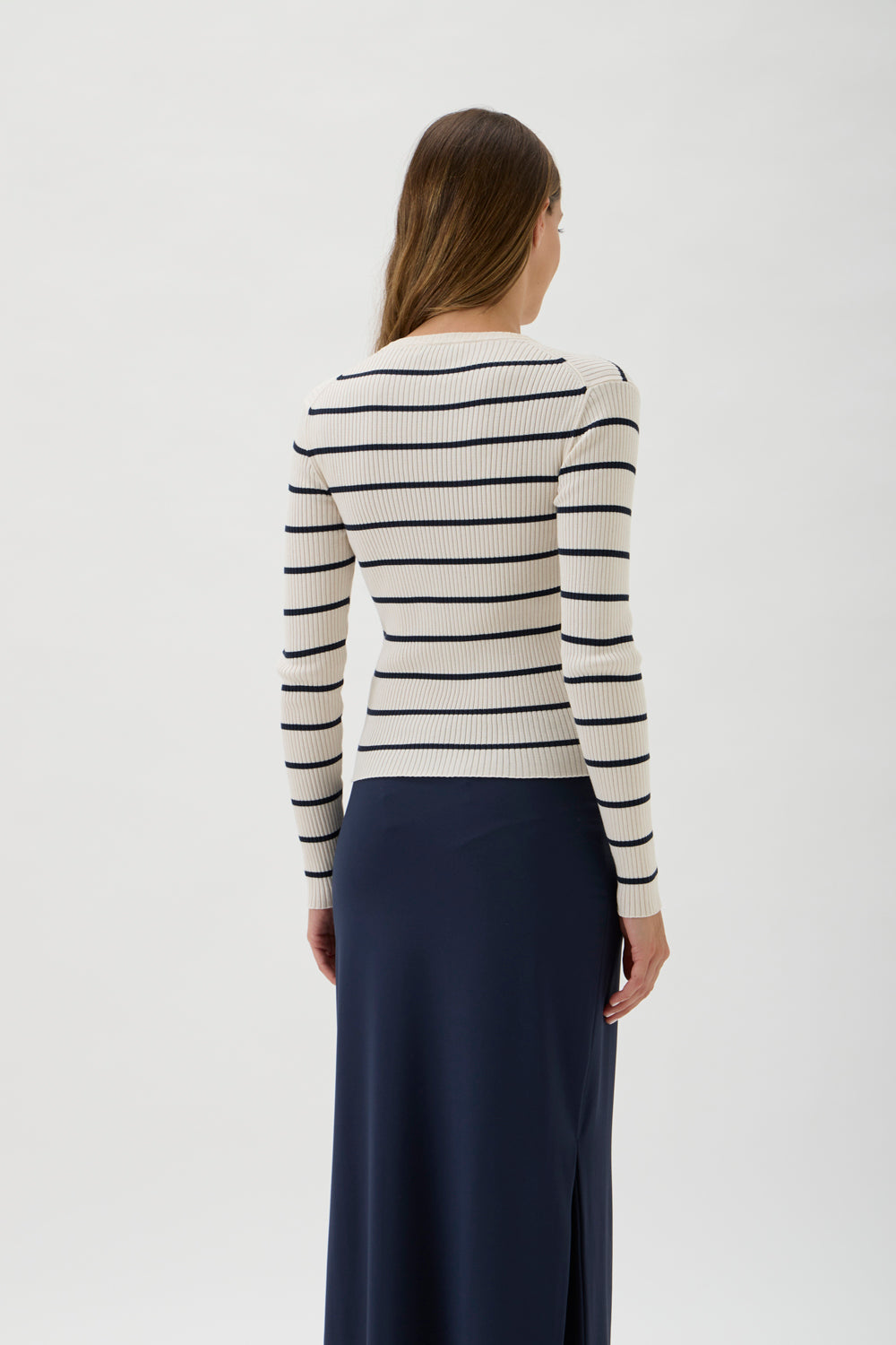 A slim-fit ribbed long sleeved sweater with a round neckline - Agusta 7068 Navy Stripes