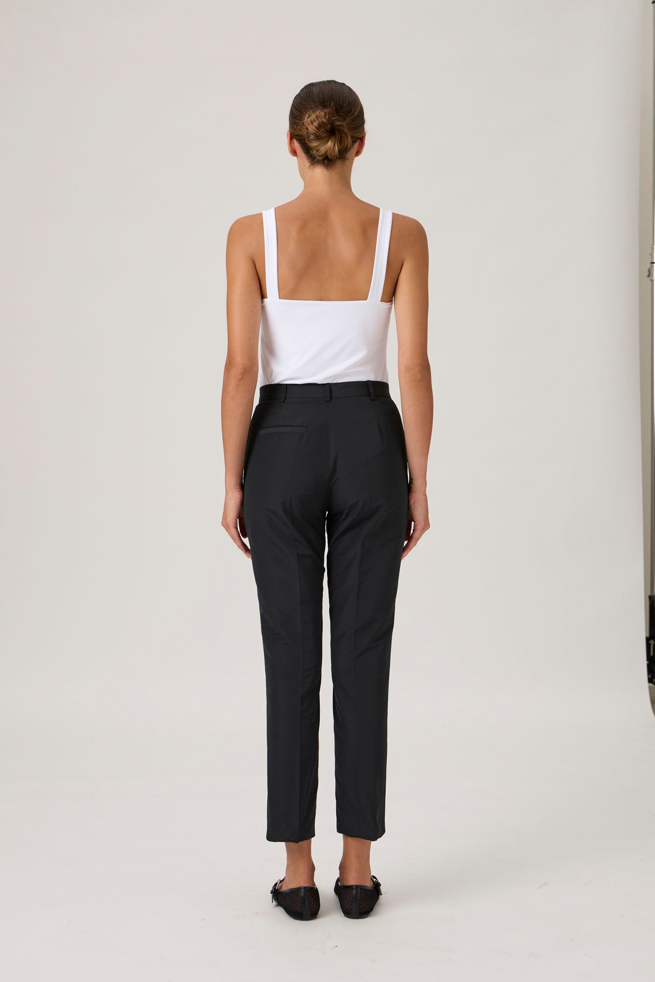 Tailored High-Waist Pants - Black