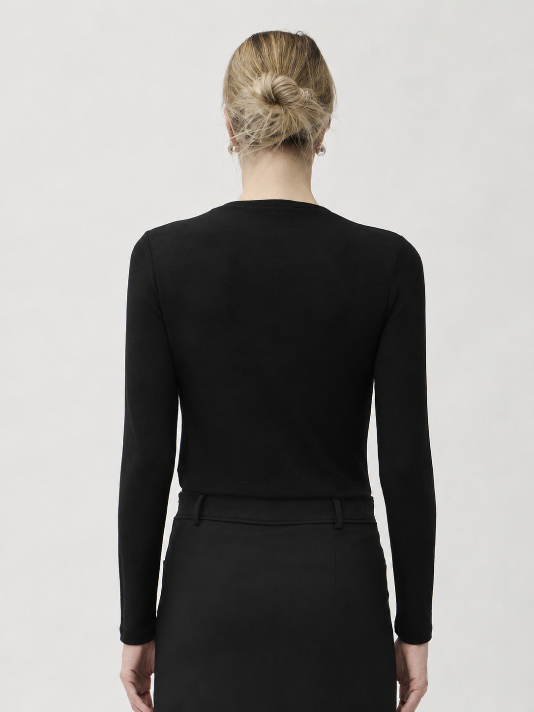 Blouse Wrinkled Neckline in Darfo – 1200 Black