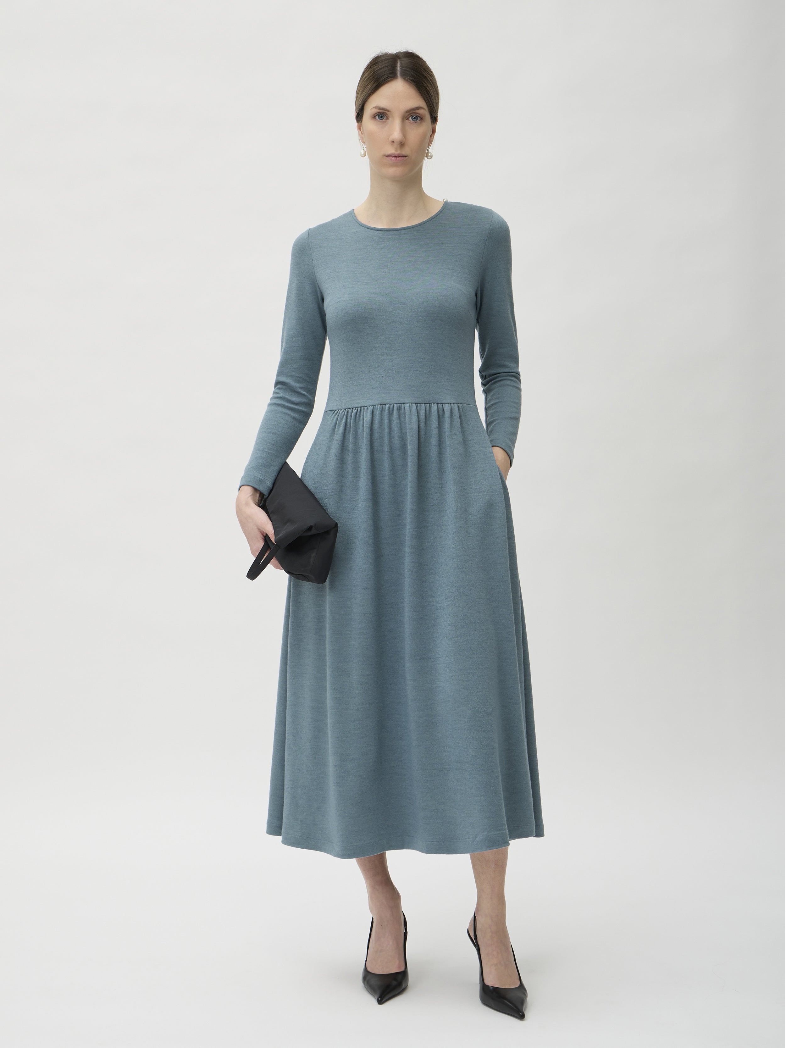 Dress Long Wrinkled at Waist in Darfo – 9483 Green Blue