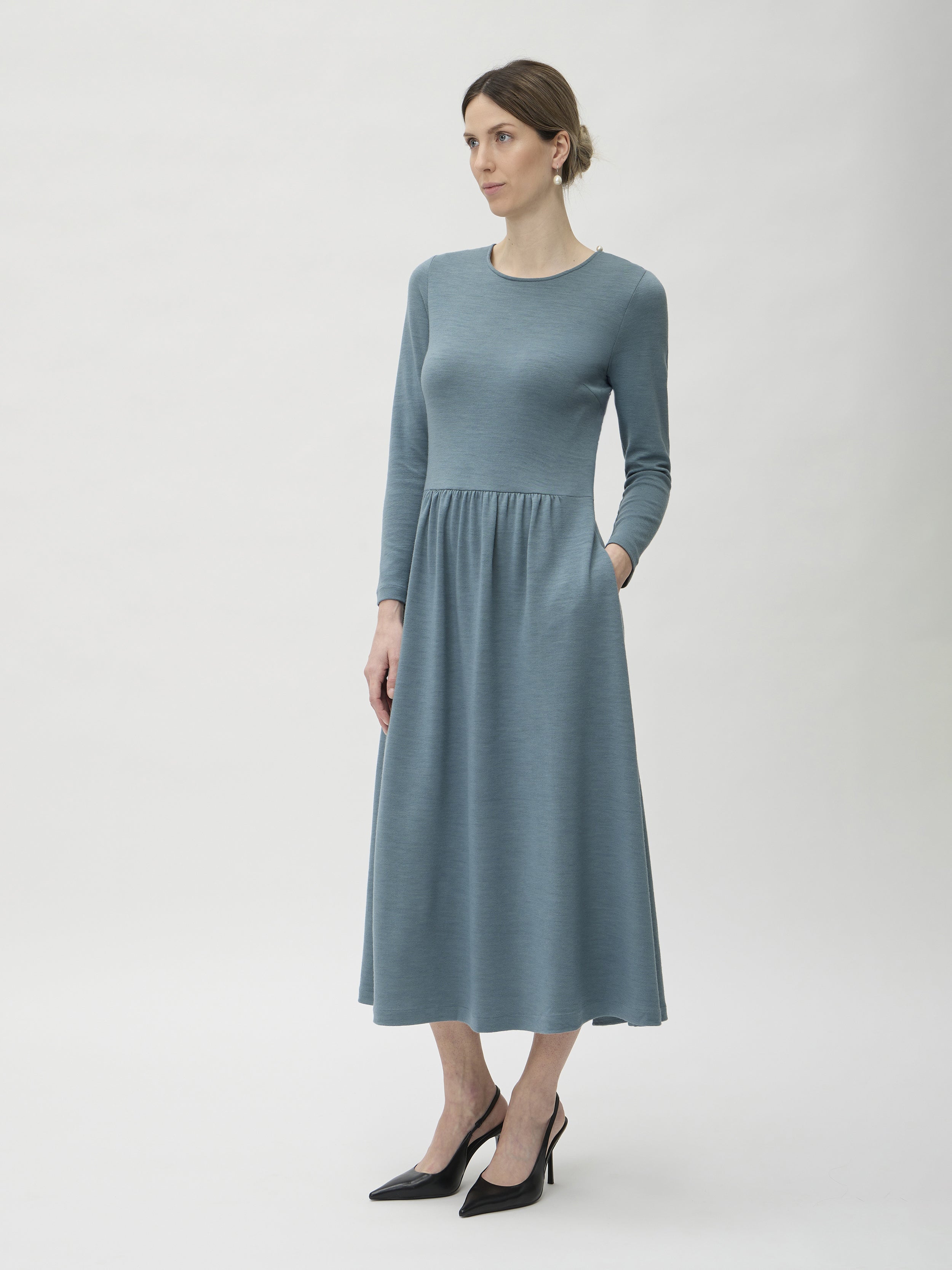 Dress Long Wrinkled at Waist in Darfo – 9483 Green Blue