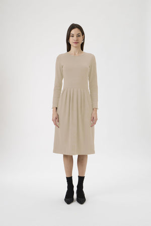 Classic Gug Dress With Pleated Skirt - Beige