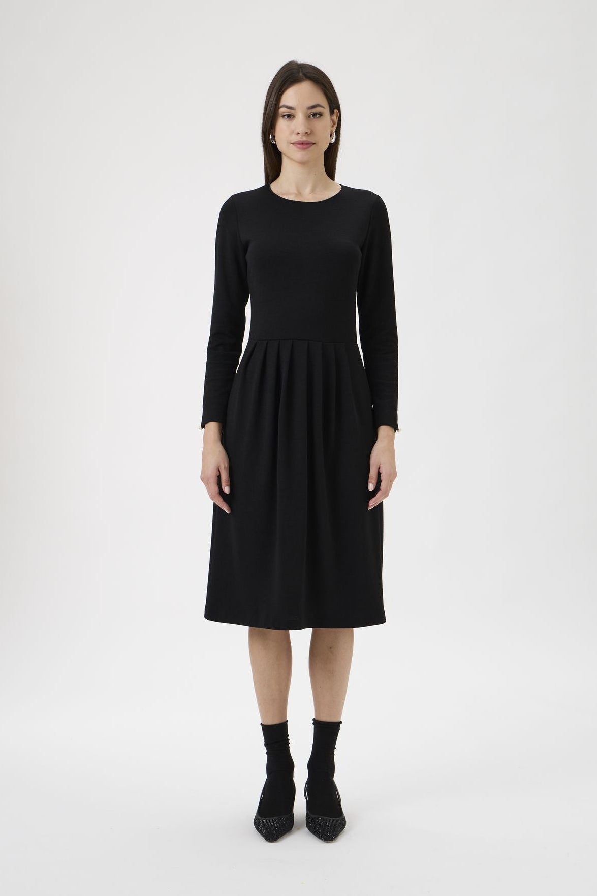 Classic Gug Dress With Pleated Skirt -  9486A Black