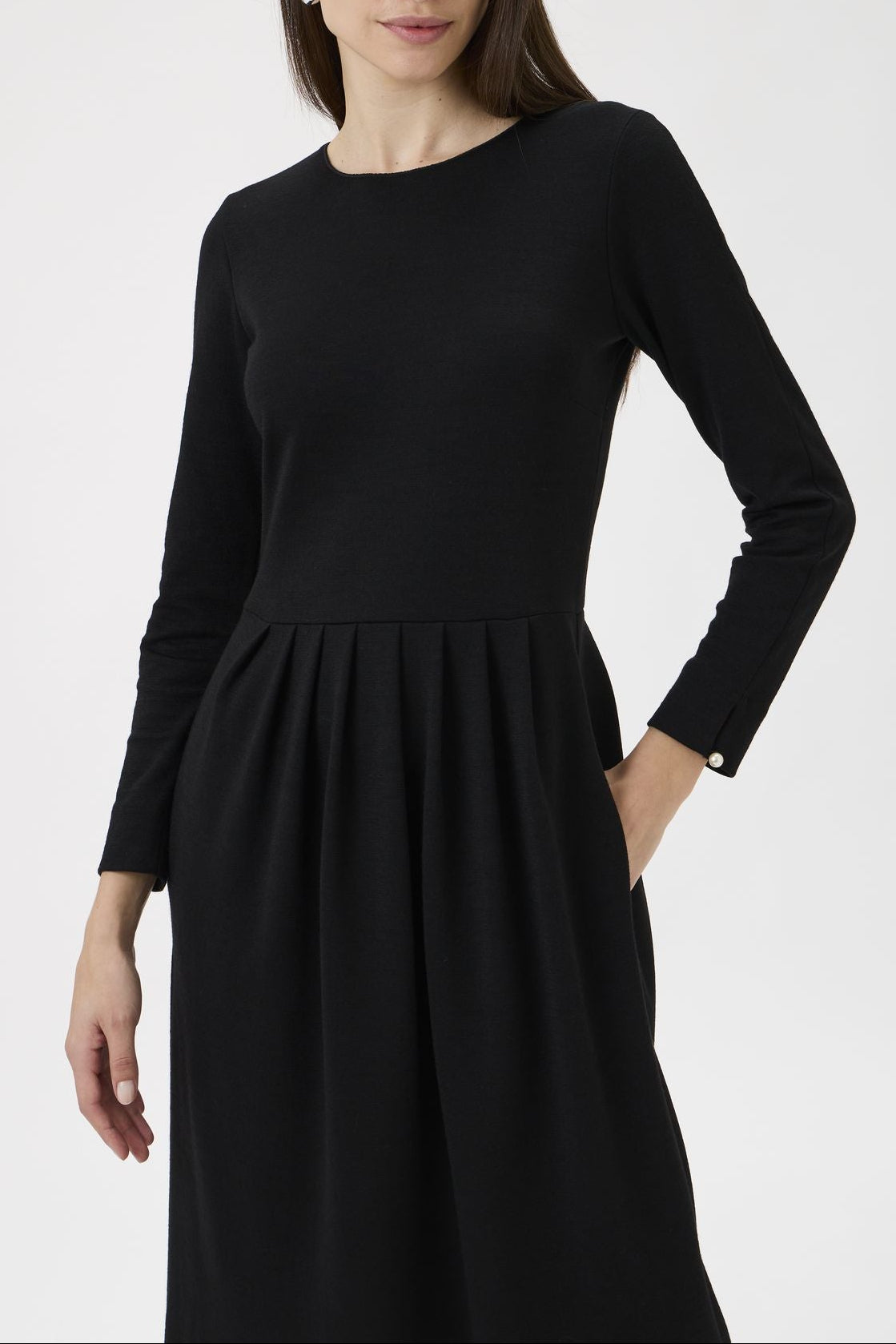 Classic Gug Dress With Pleated Skirt -  9486A Black