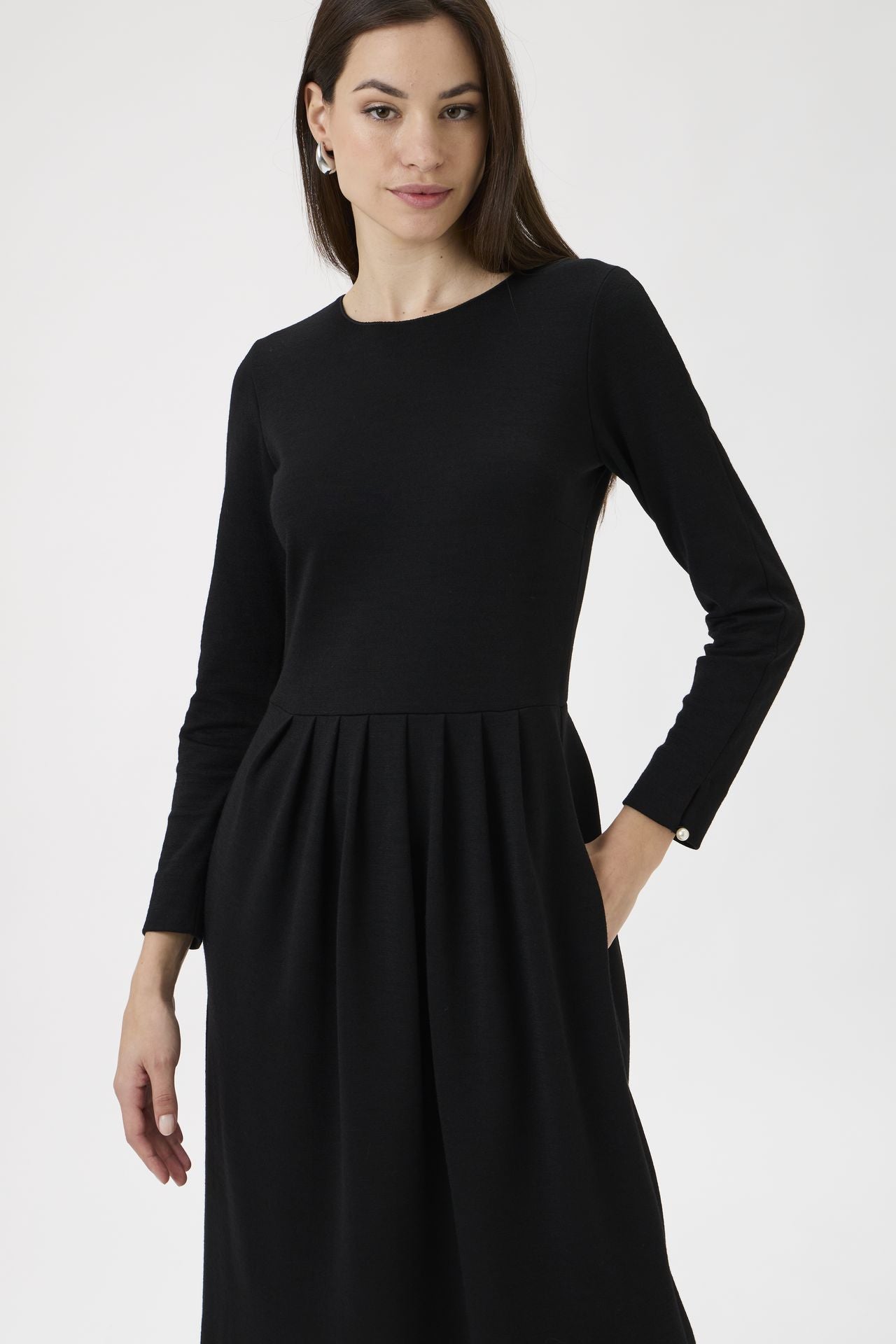 Classic Gug Dress With Pleated Skirt -  9486-A Black