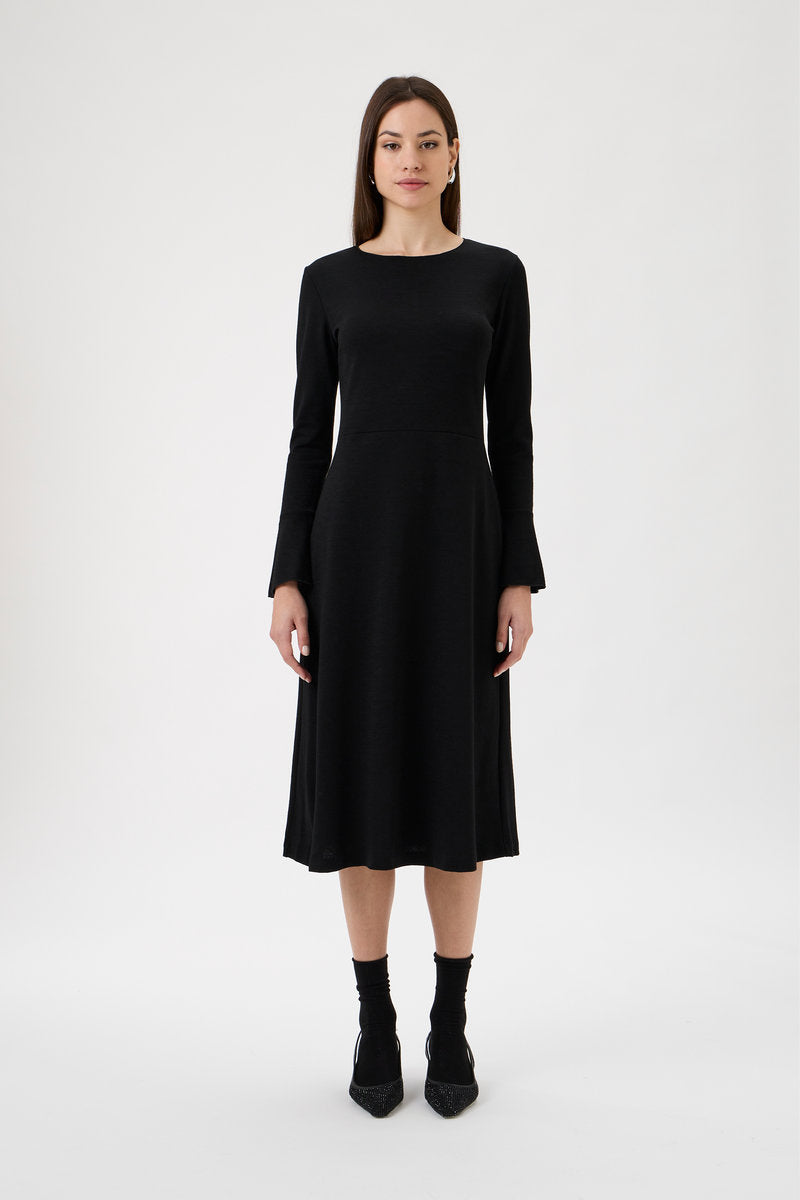Dress With Flared Bottom Sleeve - 9504 Black