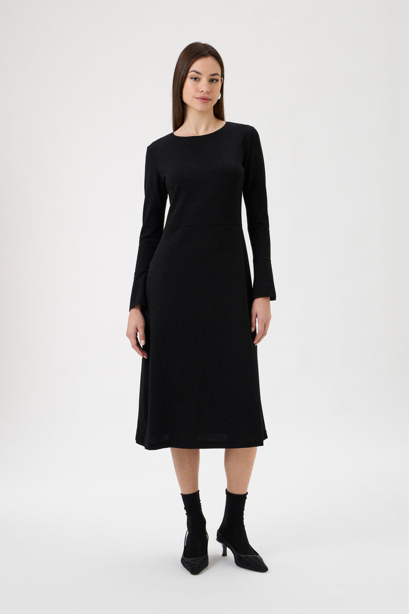 Dress With Flared Bottom Sleeve - 9504 Black