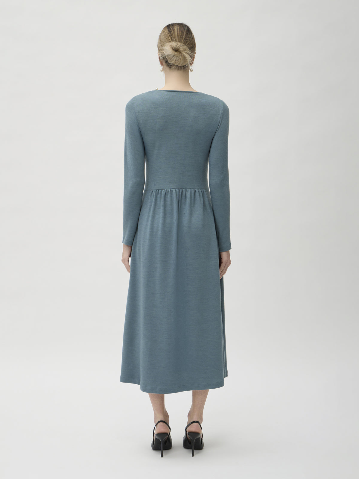 Dress Long Wrinkled at Waist in Darfo – 9483 Green Blue