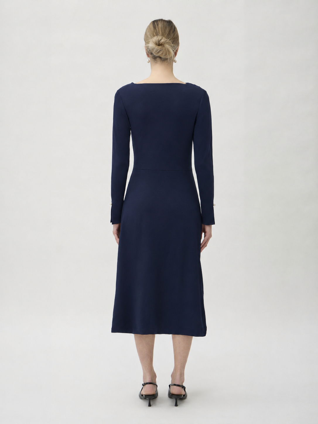 Dress Pleated Shoulder in Darfo – 9523 Blue