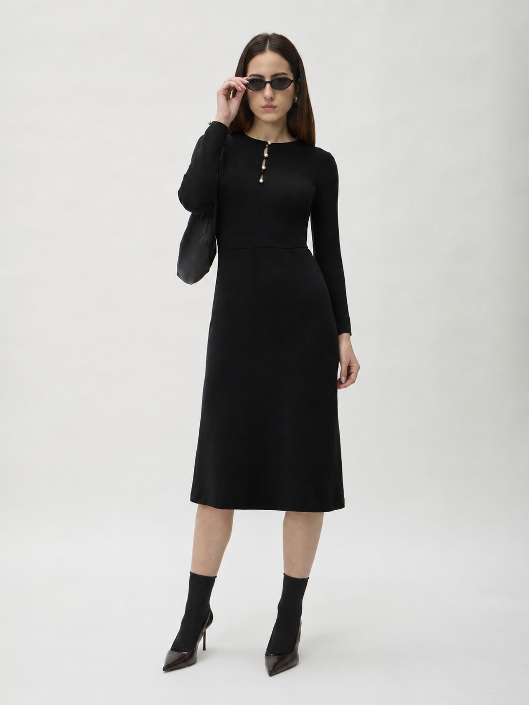 Dress with Pearl Buttons Front in Darfo – 9525 Black